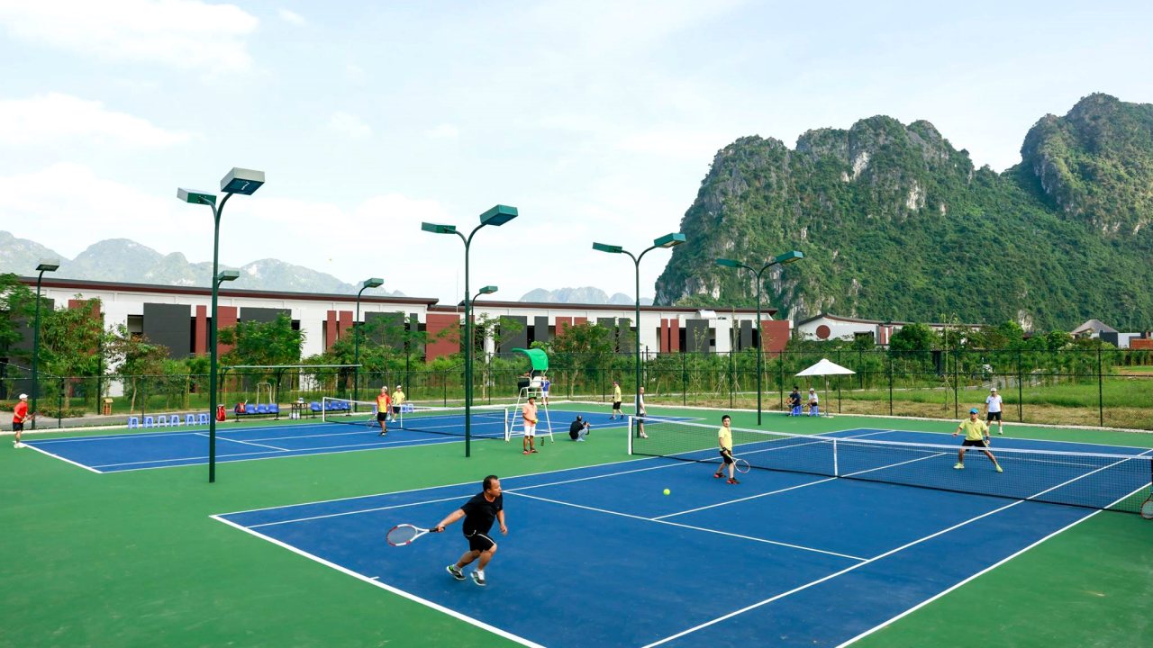 Khách hàng tại Serena Resort Hòa Bình là các doanh nhân